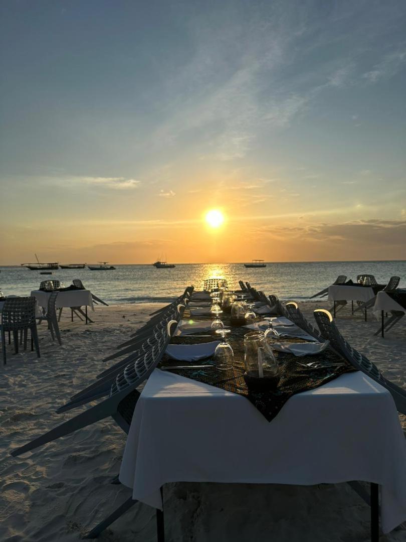 Sunset Kendwa Beach Hotel Dış mekan fotoğraf